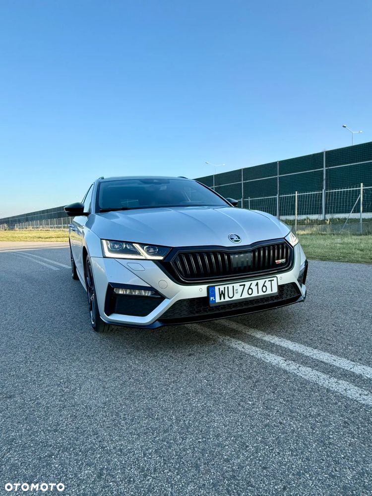 Skoda Octavia Combi 2.0 TDI DSG 4x4 RS Plus - 38