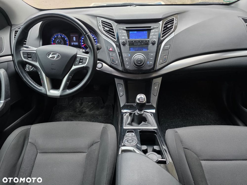 Hyundai i40 1.6 GDI Comfort + - 10