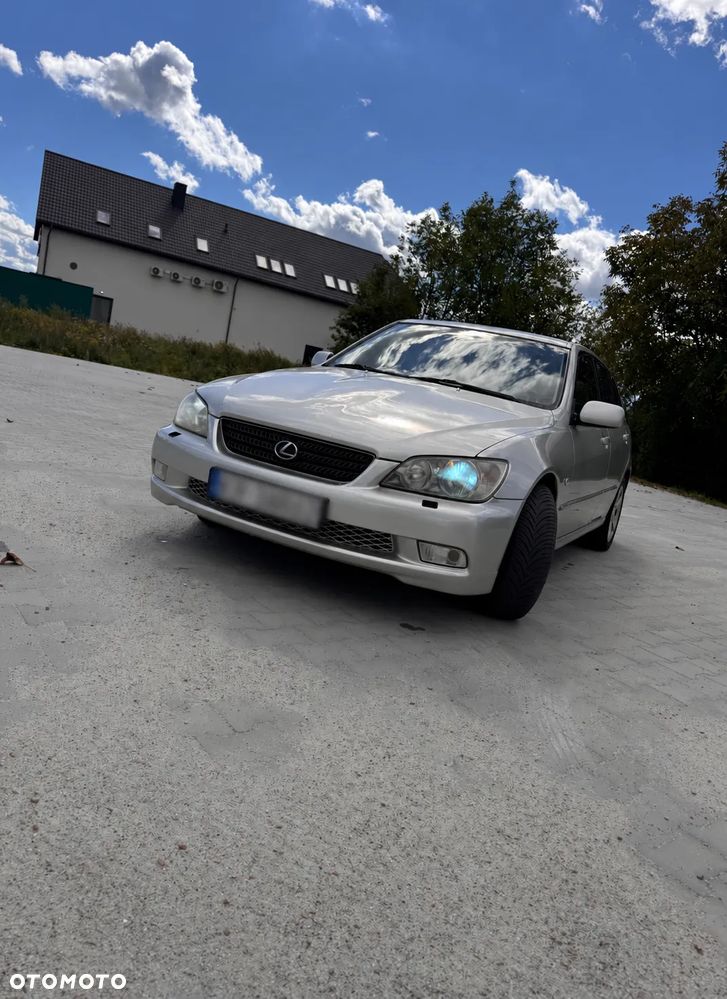 Lexus IS 300 Prestige - 3