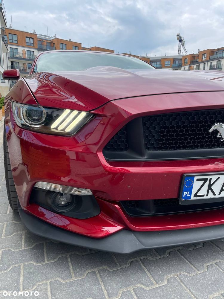Ford Mustang 5.0 V8 GT - 12