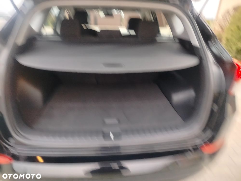 Hyundai Tucson 2.0 TDCi 2x4 Titanium - 32