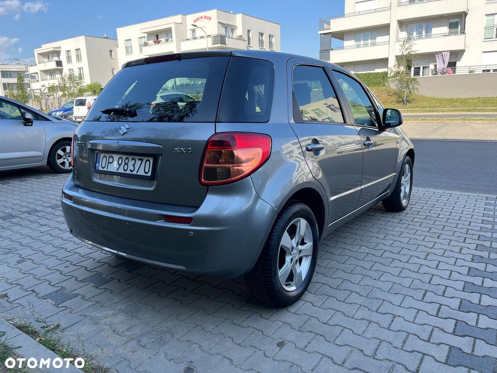 Suzuki SX4 1.6 Premium - 3
