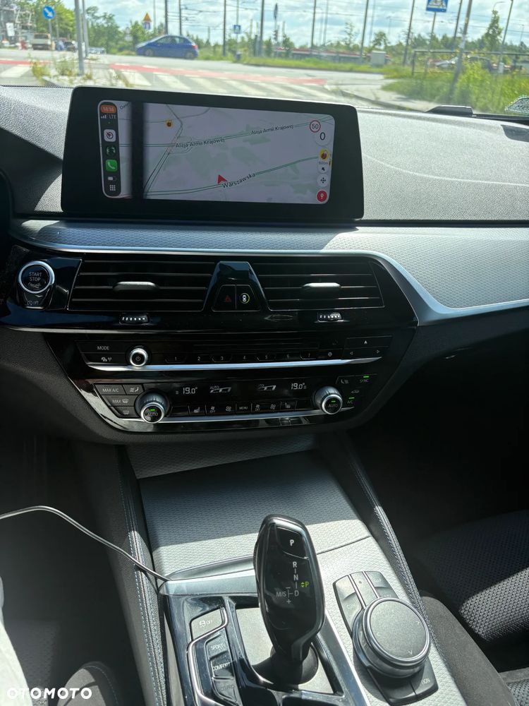 BMW Seria 5 520d xDrive MHEV M Sport sport - 6