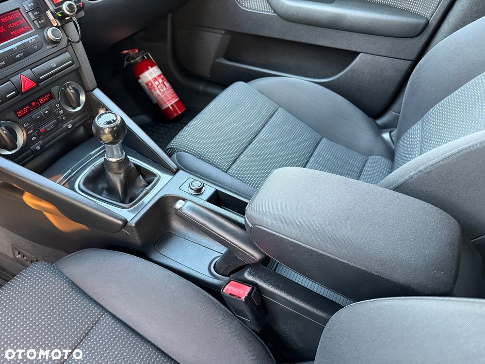 Audi A3 Sportback 1.9 TDI Attraction - 9