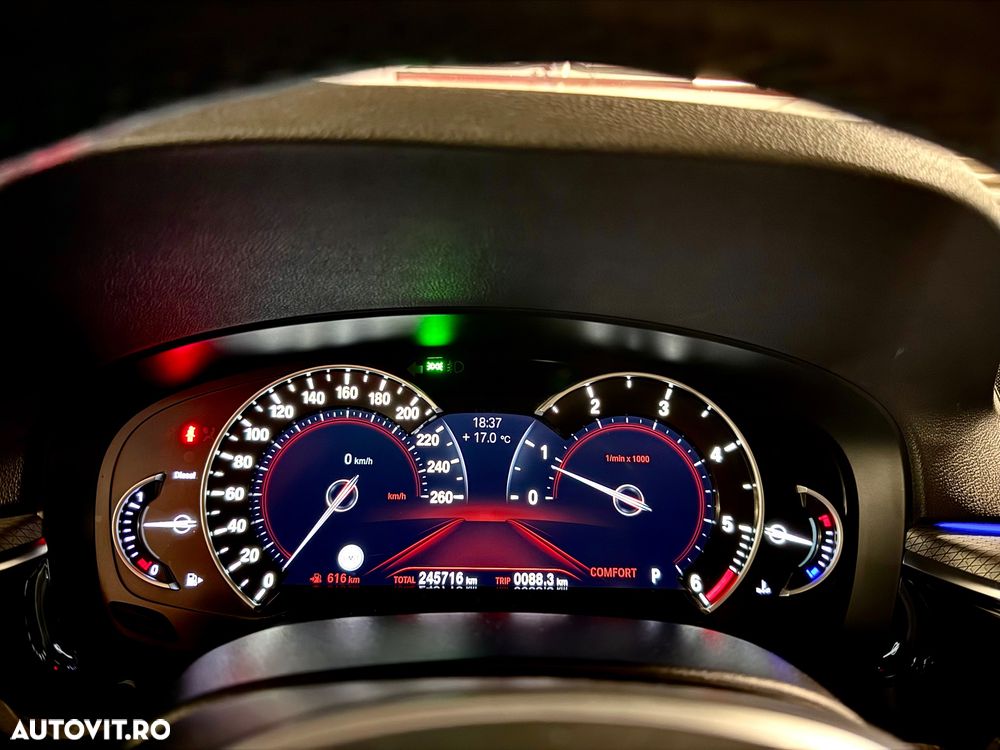 BMW Seria 5 520d AT - 29