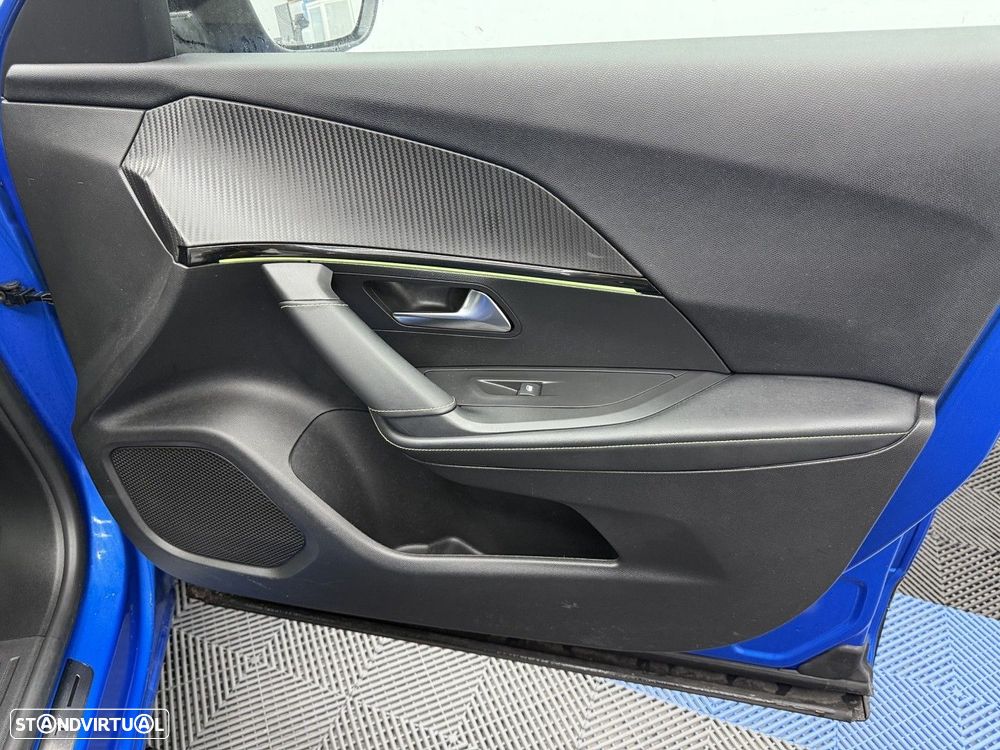 Peugeot e-2008 50 kWh GT - 22