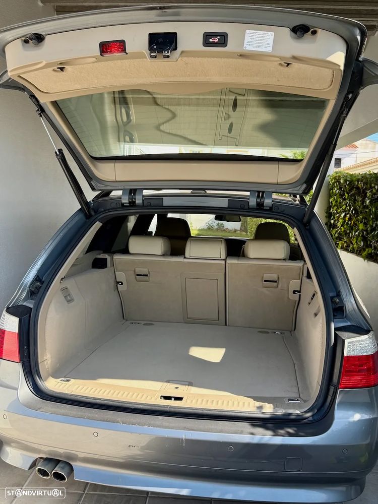 BMW 525 XdA - 9