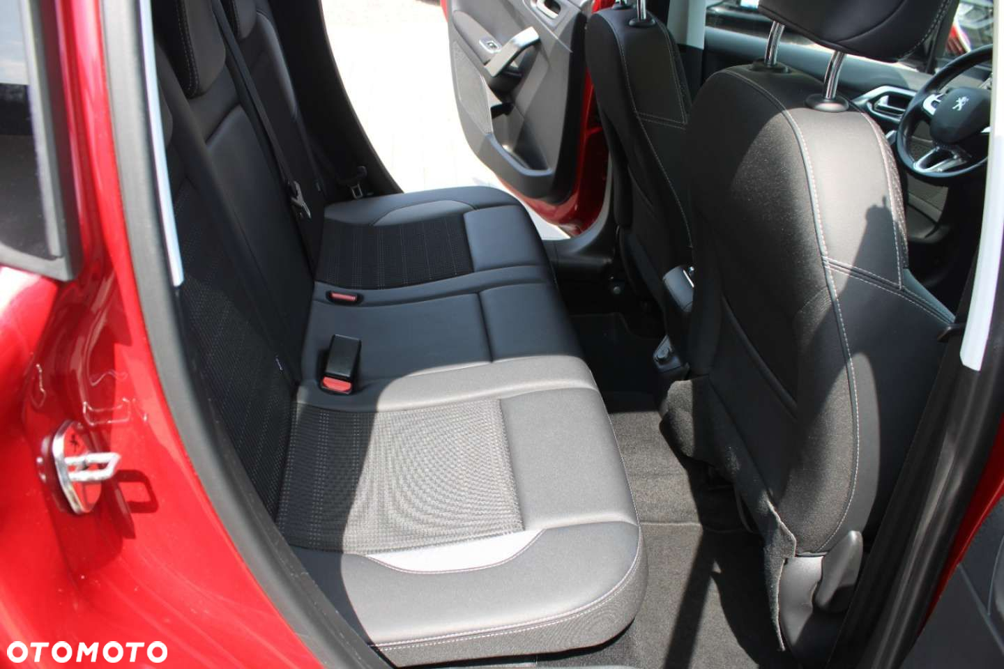Peugeot 2008 - 30
