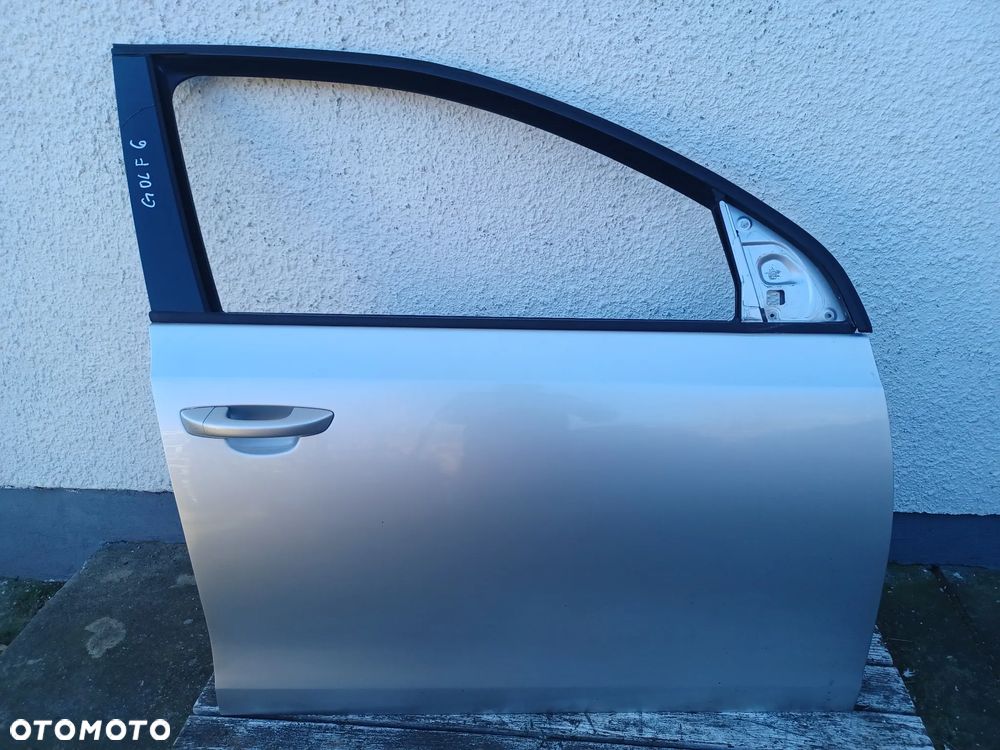 DRZWI PRZEDNIE PRAWE GOLF VI LA7W - 1