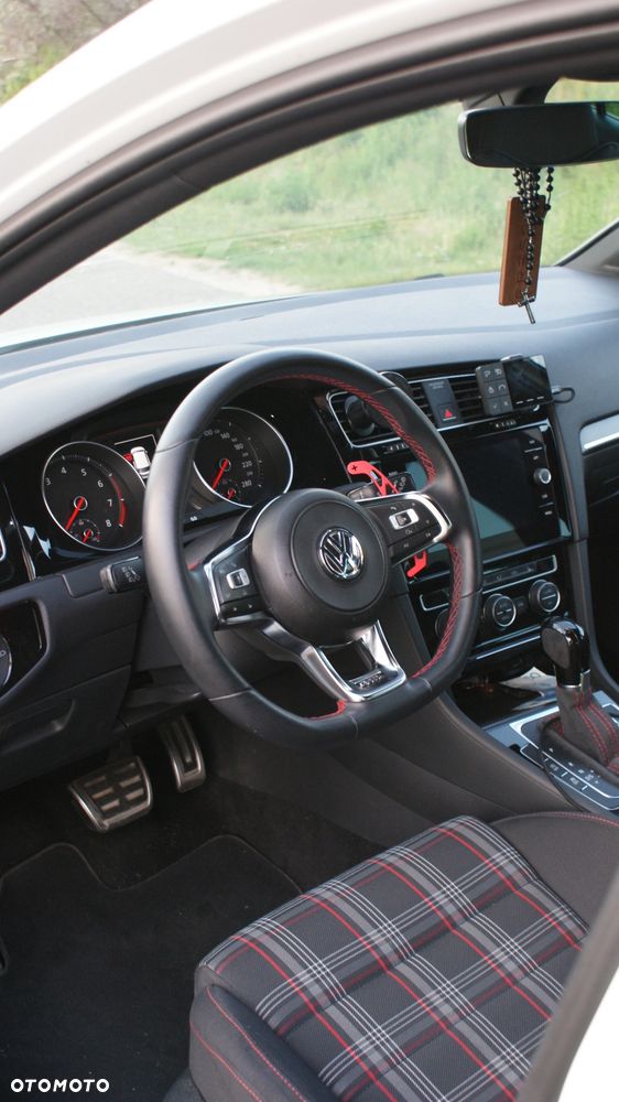 Volkswagen Golf 2.0 TSI BMT GTI Performance DSG - 32