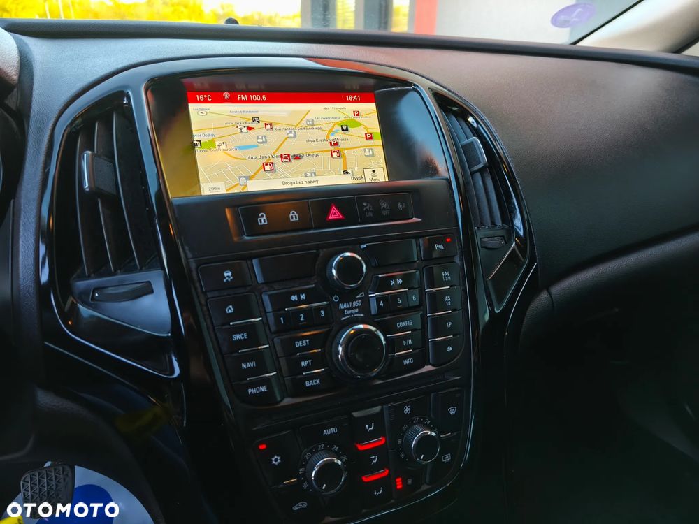 Opel Astra 1.4 T Cosmo EU6 - 15