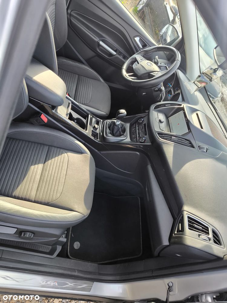 Ford Kuga - 14