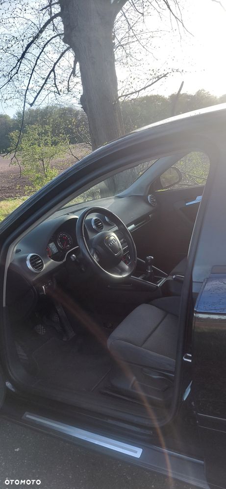 Audi A3 Sportback 2.0 TDI DPF Attraction - 26