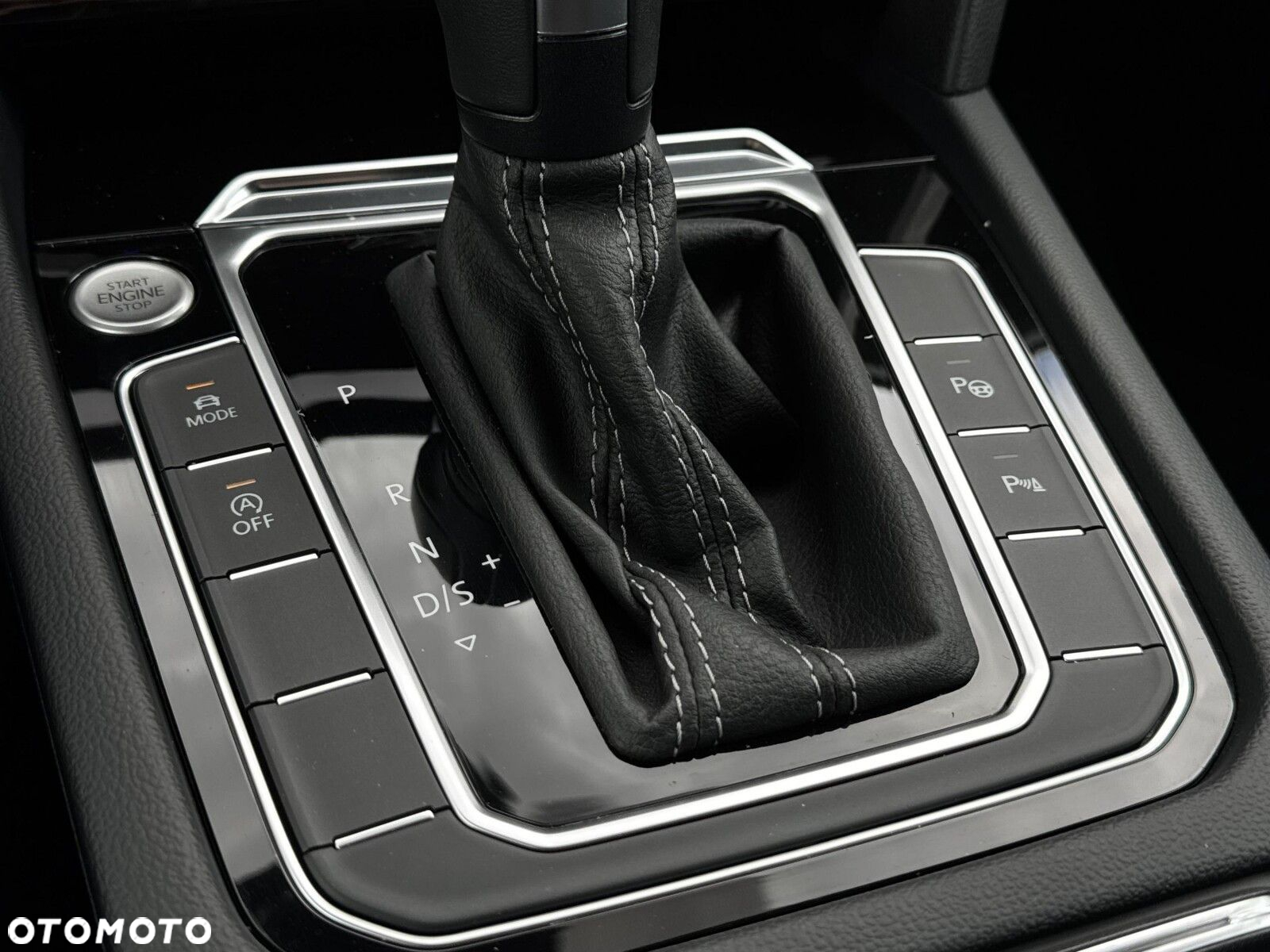 Volkswagen Arteon 2.0 TDI 4Motion R-Line DSG - 23