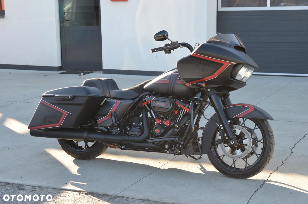 Harley-Davidson Touring Road Glide - 22