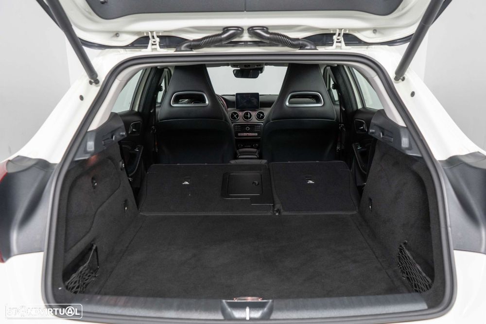 Mercedes-Benz GLA 180 d Urban Aut. - 21