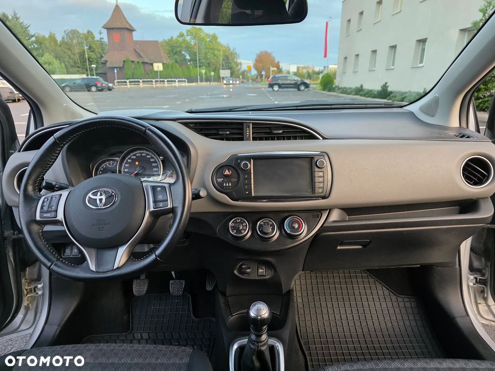 Toyota Yaris - 17