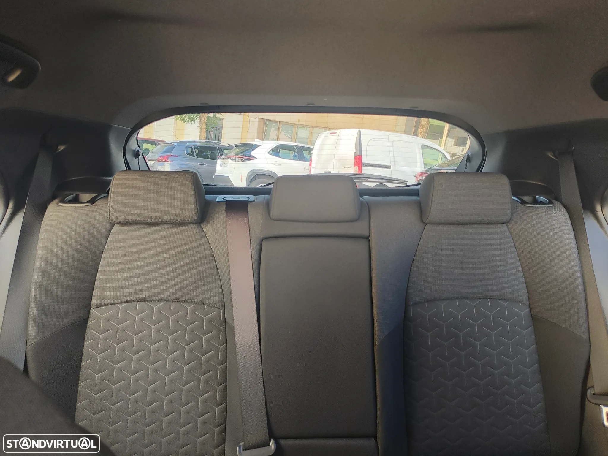Toyota Corolla 1.8 Hybrid Square Collection - 16