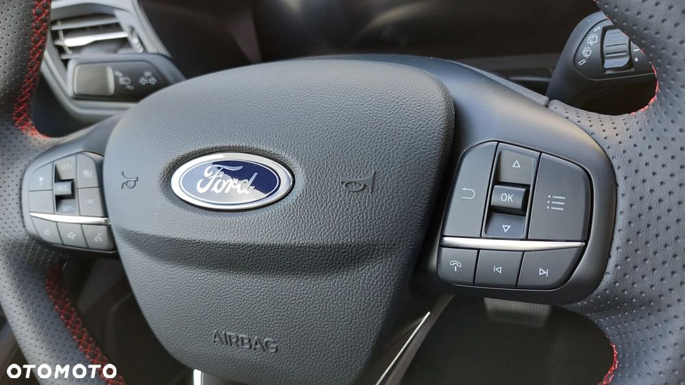 Ford Kuga 1.5 EcoBoost FWD ST-Line - 10