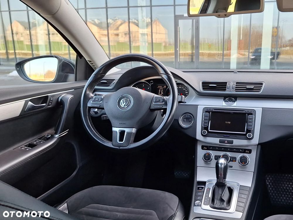 Volkswagen Passat 2.0 TDI Highline DSG - 10