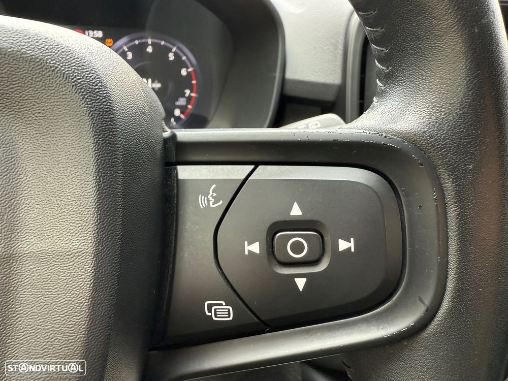 Volvo XC 40 1.5 T3 Tech Edition - 14