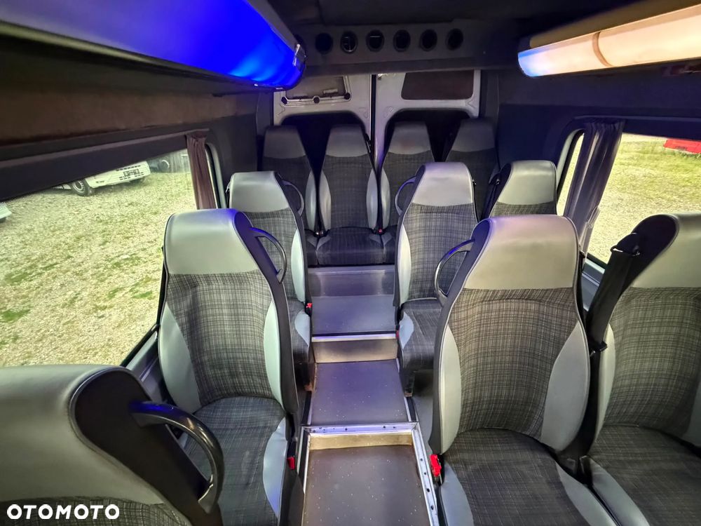 Mercedes-Benz Sprinter 516 - 12