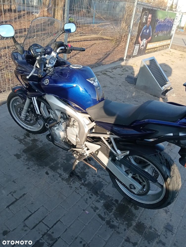 Yamaha FZ6 - 4