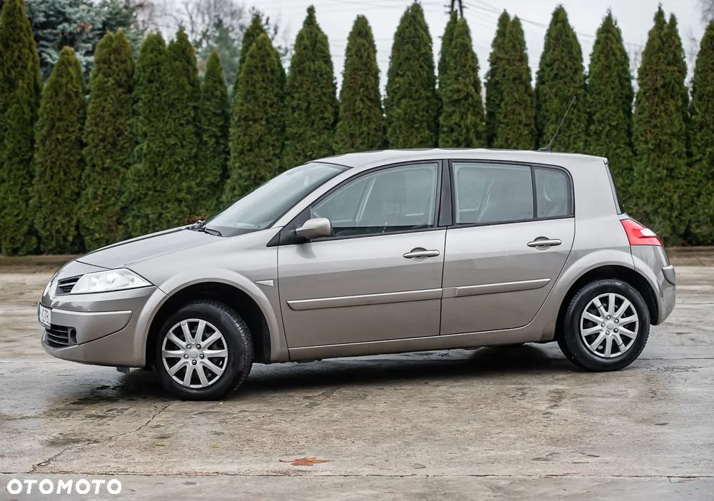 Renault Megane 1.6 16V Generation - 12