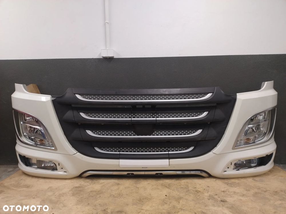 Zderzak reflektor grill belka daf xf 106