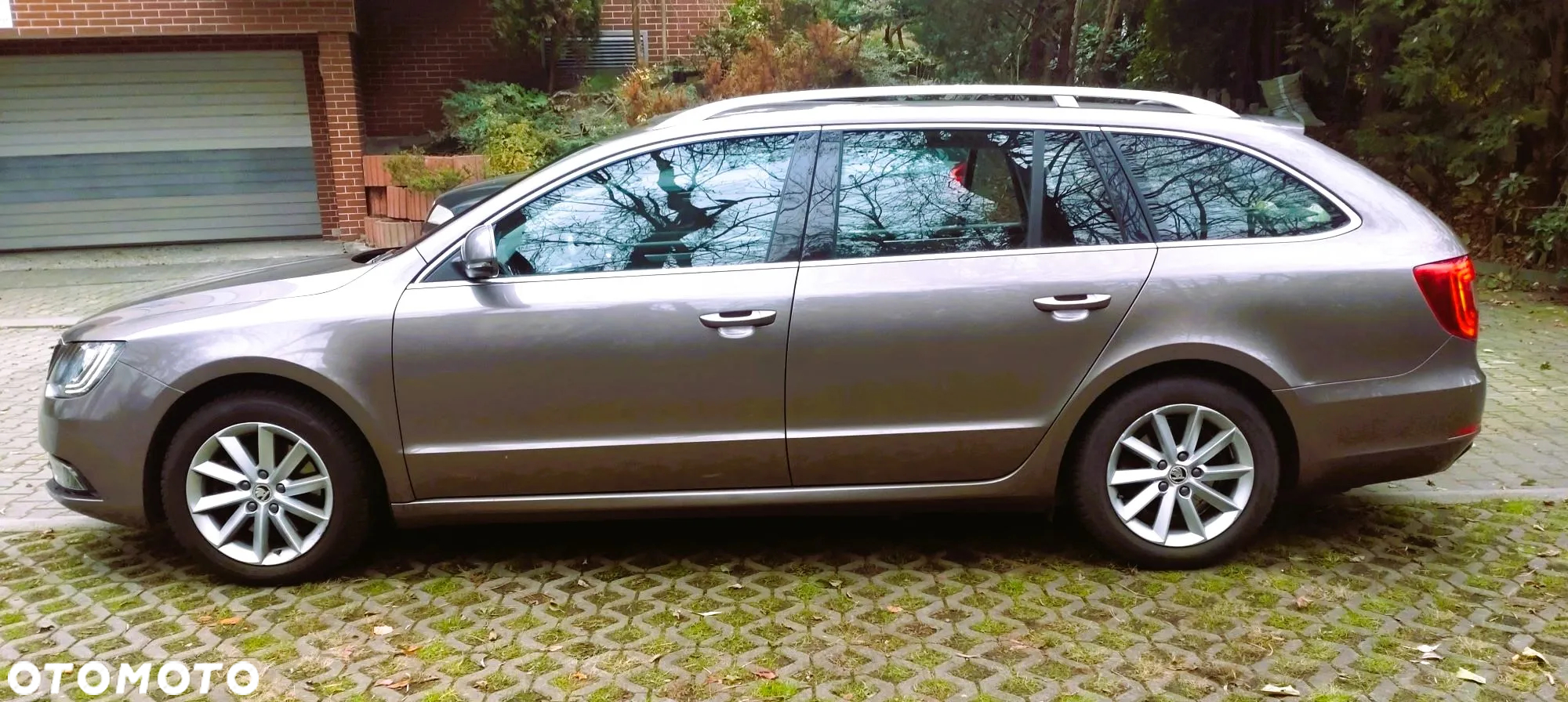 Skoda Superb 2.0 TDI Ambition DSG - 5