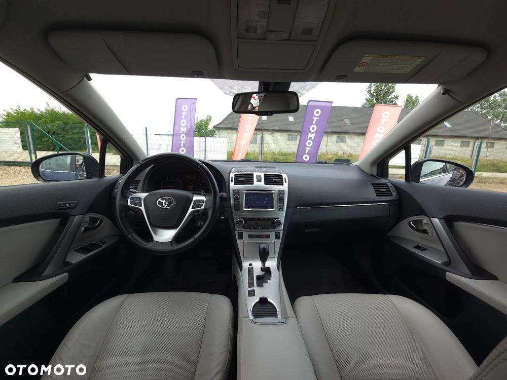 Toyota Avensis 2.0 Prestige NAVI MS - 39