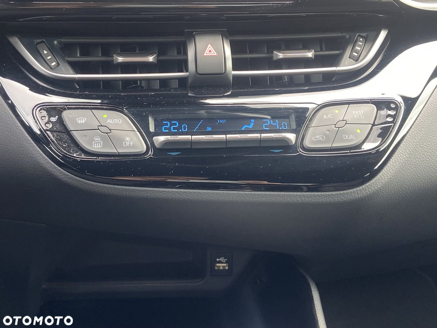 Toyota C-HR - 18