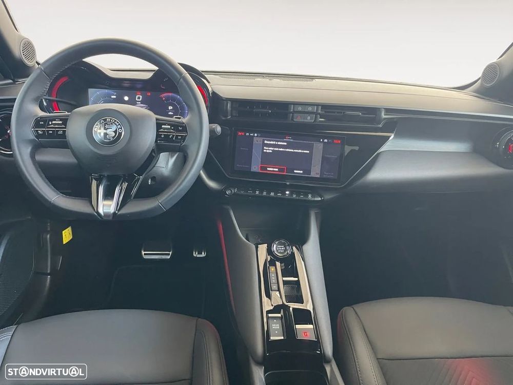 Alfa Romeo Junior 1.2 Speciale eDCT6 - 11