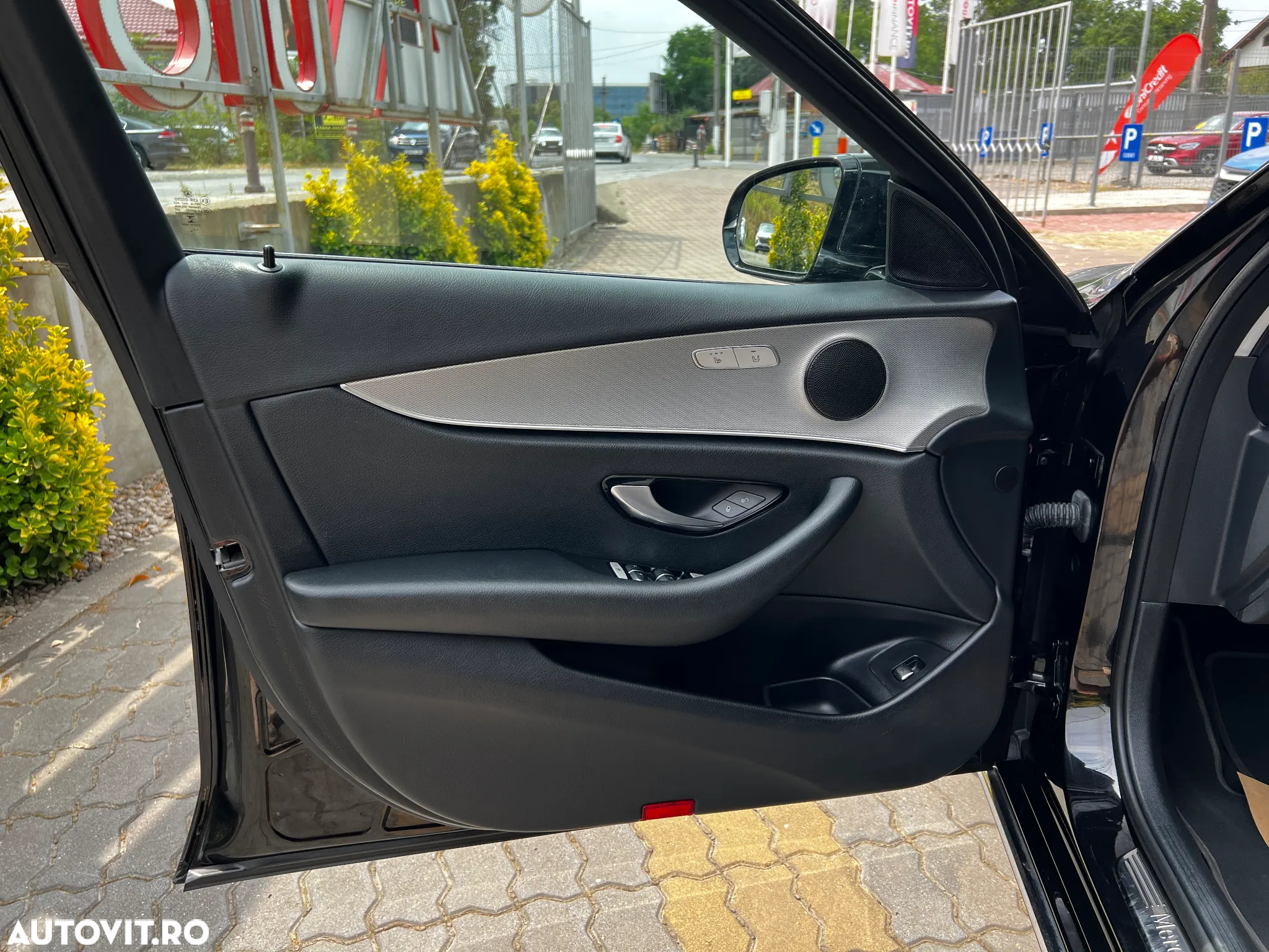 Mercedes-Benz E 200 d Aut. - 31