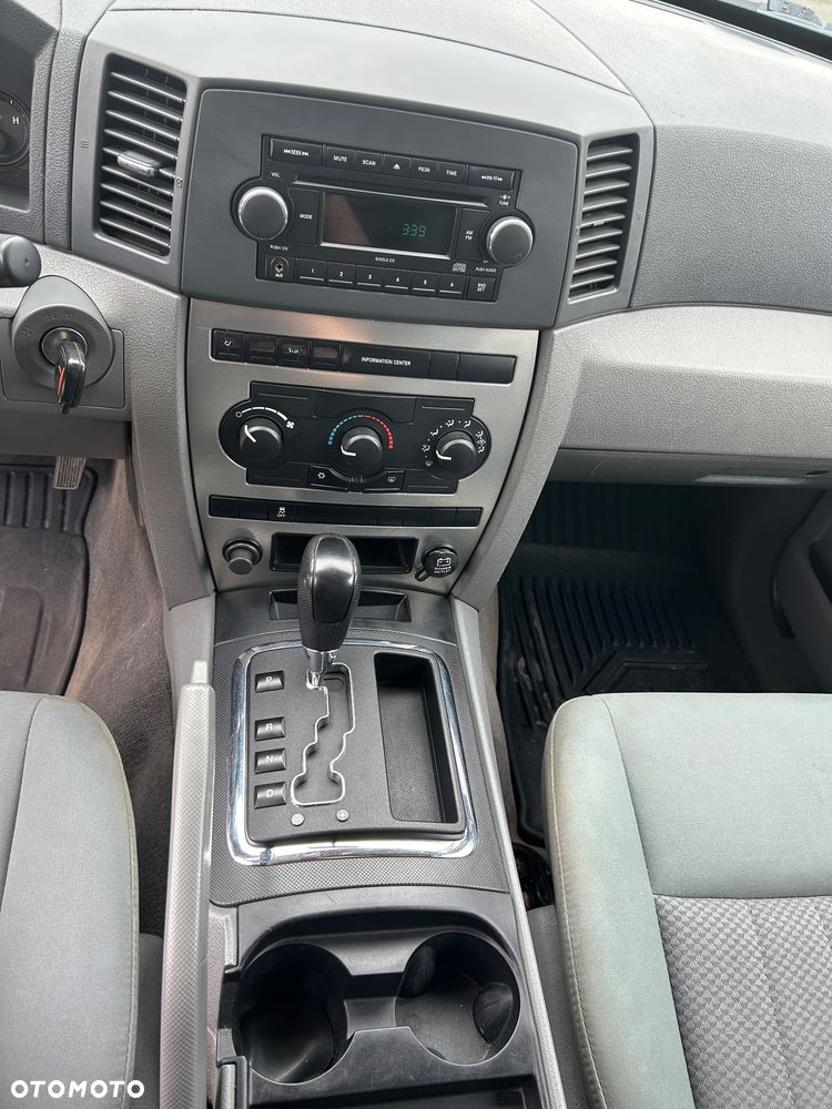 Jeep Grand Cherokee - 10