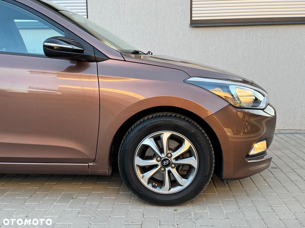Hyundai i20 blue 1.0 T-GDI Passion Plus - 9