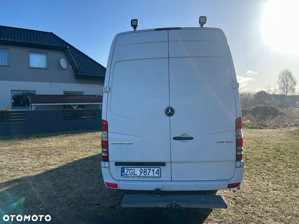 Mercedes-Benz Sprinter - 4