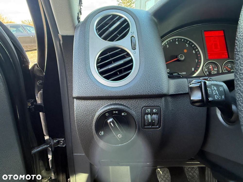 Volkswagen Tiguan 2.0 TSI 4Motion Trend & Fun - 18