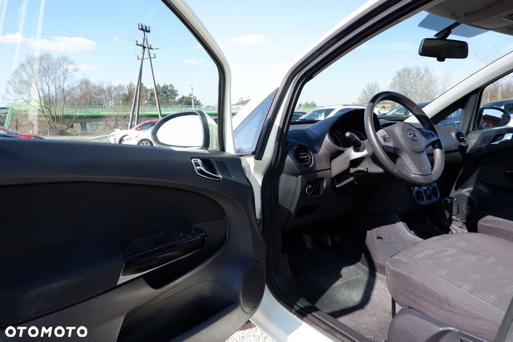 Opel Corsa 1.2 16V 111 - 24