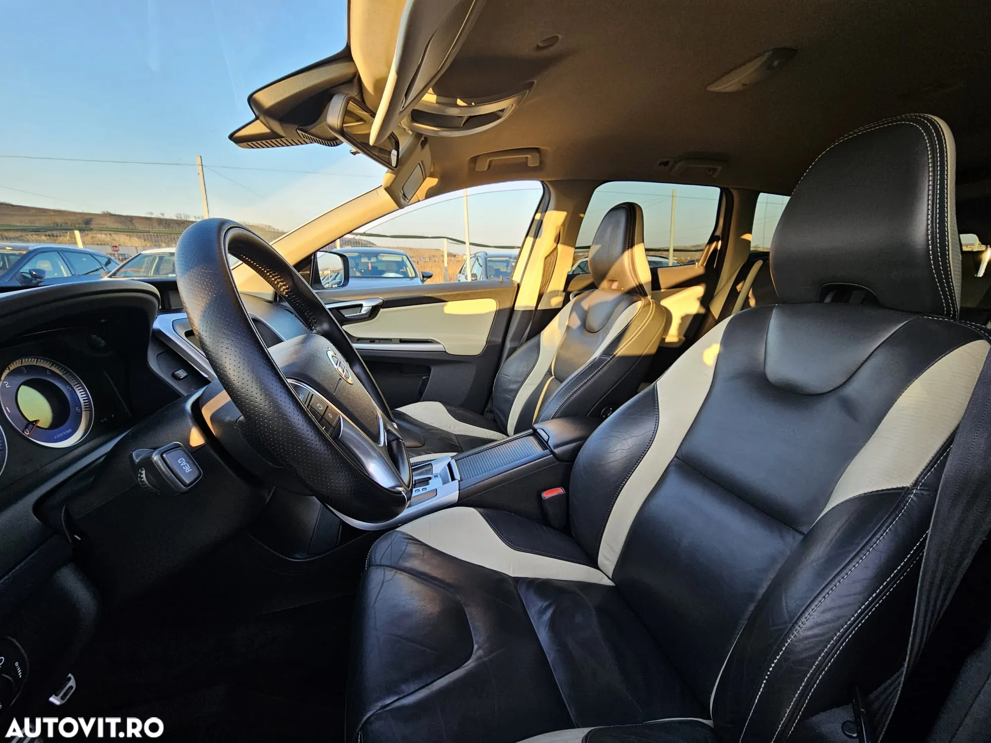 Volvo XC 60 2.4D Aut. RDesign - 13