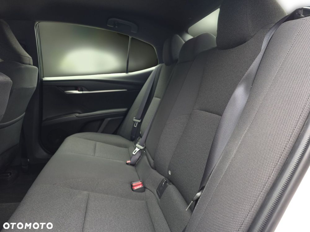 Toyota Camry - 14