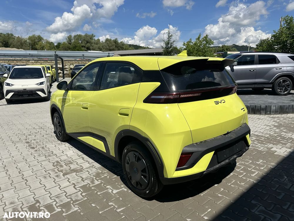 Byd Dolphin - 3