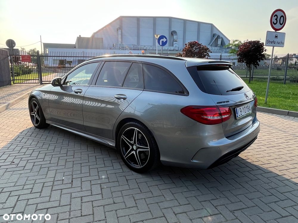 Mercedes-Benz Klasa C AMG 43 4-Matic - 12
