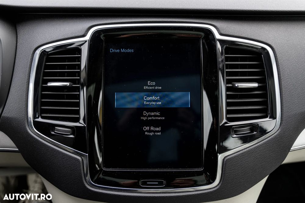 Volvo XC 90 D5 AWD Geartronic Inscription - 29