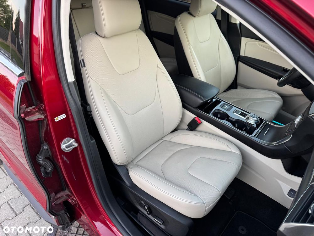 Ford Edge - 23