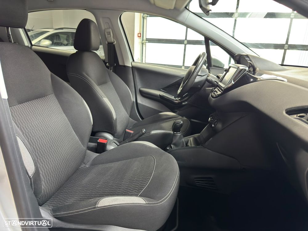 Peugeot 208 1.2 VTi Active - 10