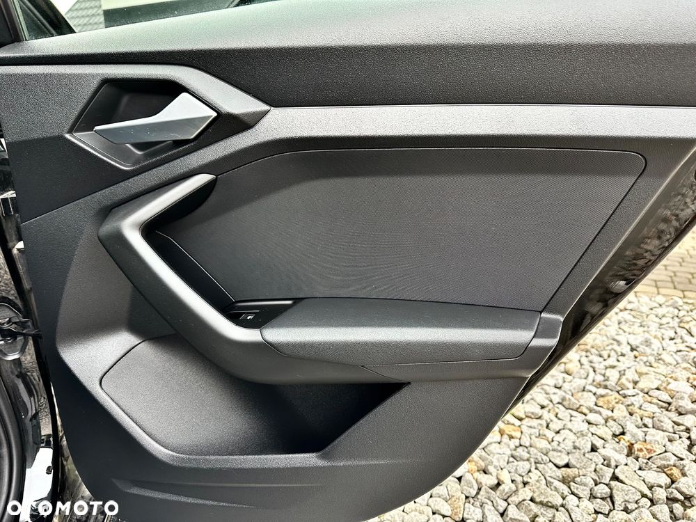 Audi A1 Sportback 25 TFSI S Line - 24