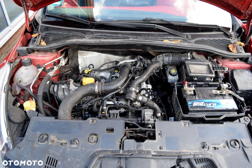 Renault Clio TCe 90 Paris - 25