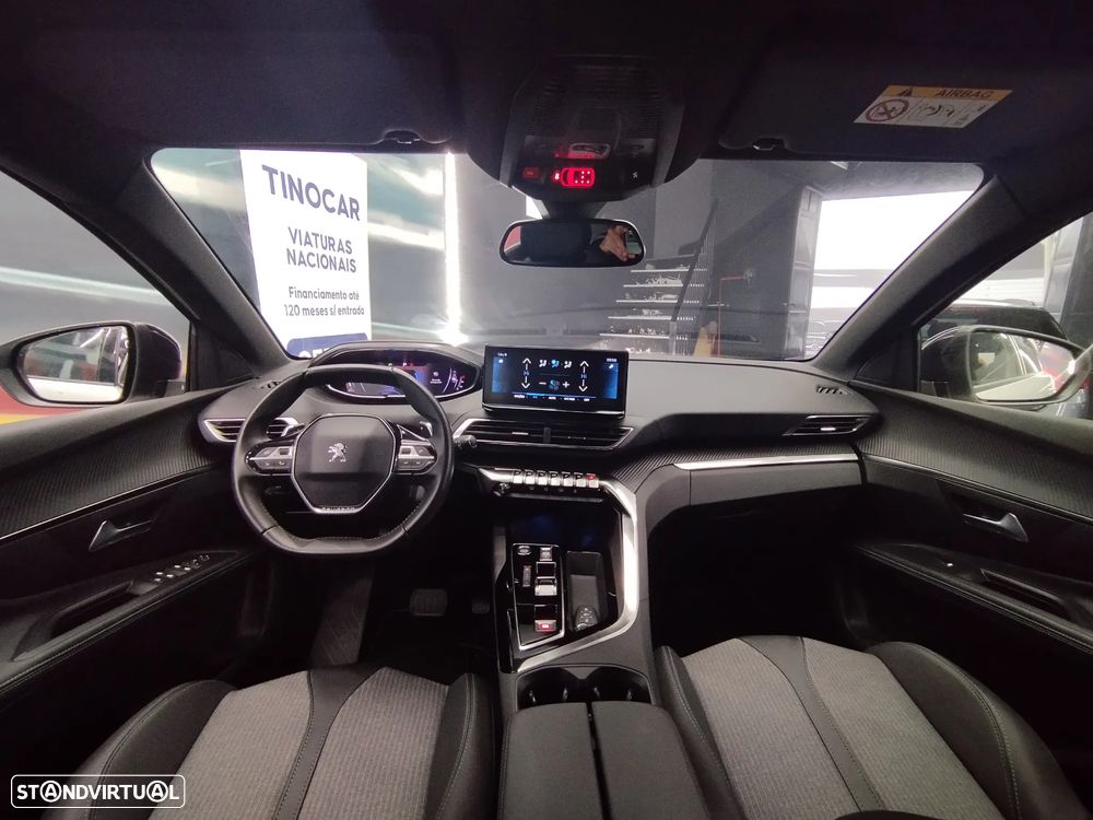 Peugeot 5008 1.2 PureTech Allure EAT8 - 18