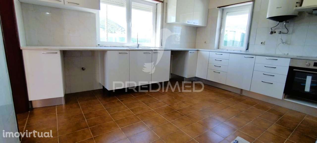 Moradia T2+2 Remodela em Arruda dos Vinhos - Grande imagem: 2/30